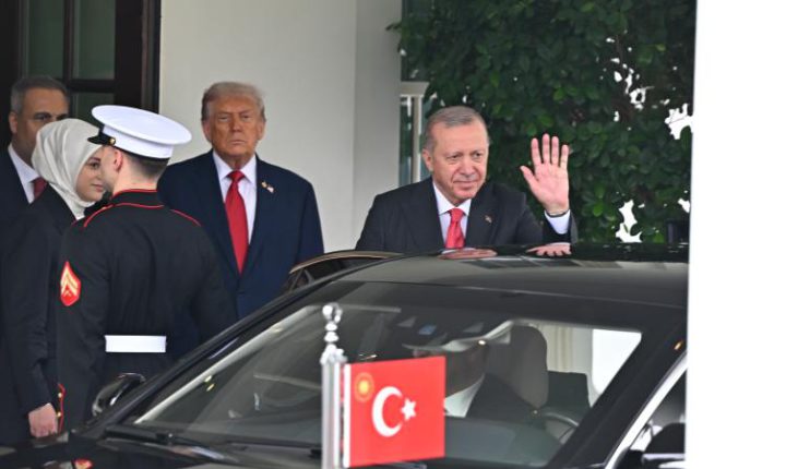 Türkiye Cumhuriyeti Cumhurbaşkanı Erdoğan, ABD’den ayrıldı