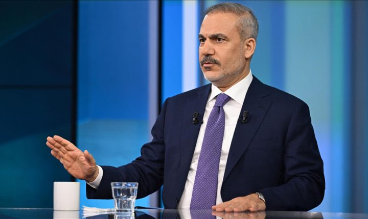 Bakan Fidan: İsrail’in insanlığa karşı işlediği suçları ifşa etmek adil bir dünya için atılacak ilk adımdır