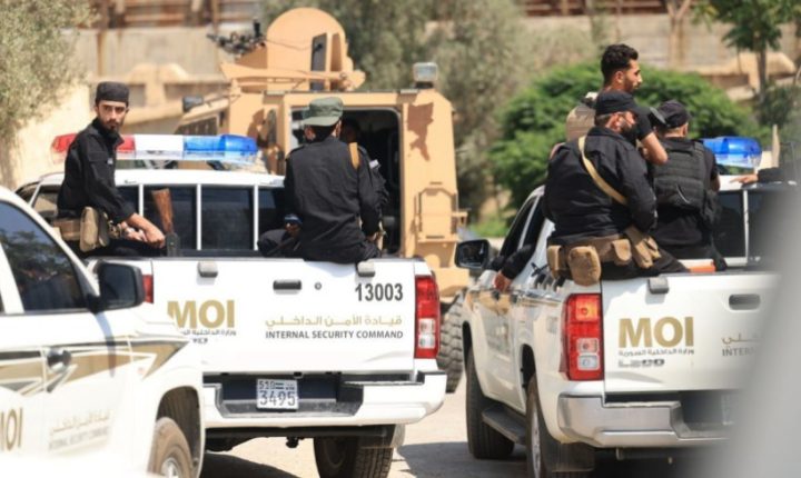 Suriye İç Güvenlik Güçleri Deyrizor’da IŞİD liderini tutukladı