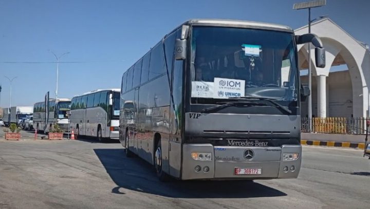 Lübnan’dan 300 Suriyeli Mülteci, Şam Kırsalındaki Cedide Yabus Sınır Kapısına Ulaştı