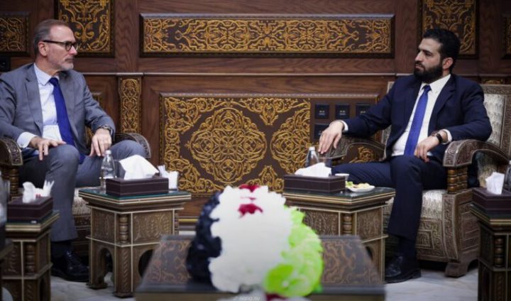 Suriye İçişleri Bakanı Hattab, Almanya’nın Şam Büyükelçiliği Heyetini Kabul Etti