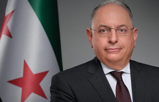 Suriye Maliye Bakanı Muhammed Yusir Berniyye, Suudi Arabistan ve Katar tarafından sağlanan hibelerin, sosyal sektörlerdeki maaş ve ücret ödemelerine ayrılacağını açıkladı.