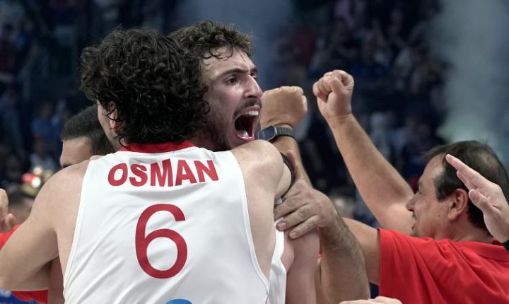 Namağlup 12 Dev Adam, EUROBASKET 2025’te son 16’da