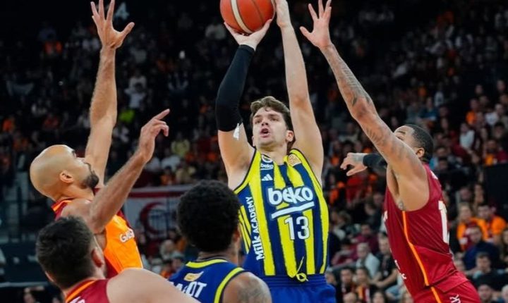 🏀 Fenerbahçe beko, Galatasaray,a karşı oynadığı son 8 resmî maçtan galibiyetle ayrıldı.