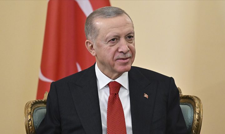 Türkiye Cumhuriyeti Cumhurbaşkanı Erdoğan, A Milli Kadın Futbol Takımı’nı tebrik etti