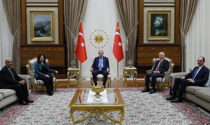 Türkiye Cumhuriyeti Cumhurbaşkanı Erdoğan DEM Parti heyetini kabul etti