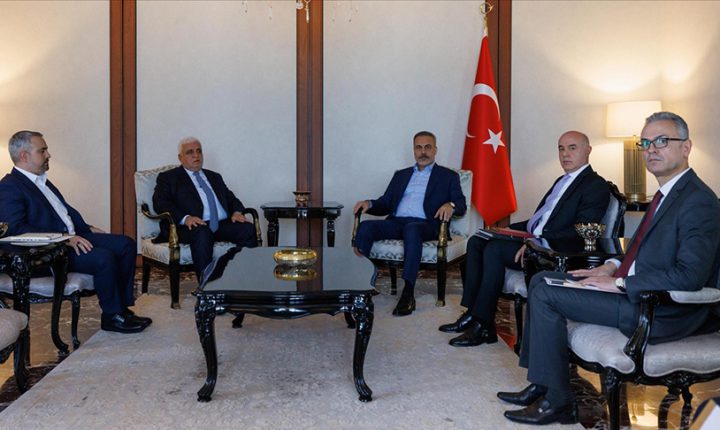 Bakan Fidan, Haşdi Şabi Komisyonu Başkanı Feyyad ile bir araya geldi