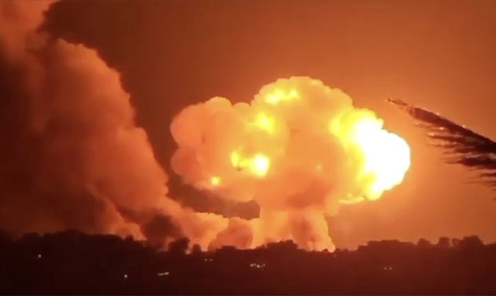 İsrail, Lübnan’ın güneyinde ve doğusunda 10’dan fazla hava saldırısı düzenledi