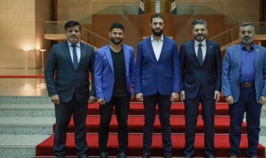 Suriye Cumhurbaşkanı Şara, Kültür Bakanı ve Edebiyatçılarla Bir Araya Geldi