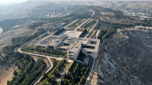 Şara’dan destekçilerine sert uyarı: “Lüks araçlarınızı teslim edin”