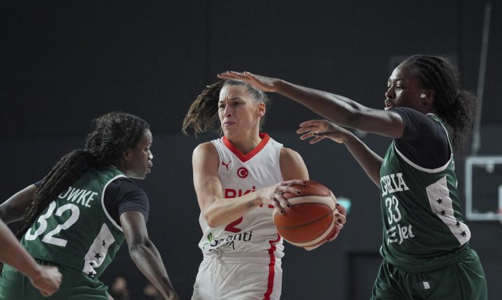 🏀 🇹🇷Potanın Perileri, hazırlık maçında konuk ettiği 🇳🇬Nijerya’yı 77-76 yendi.