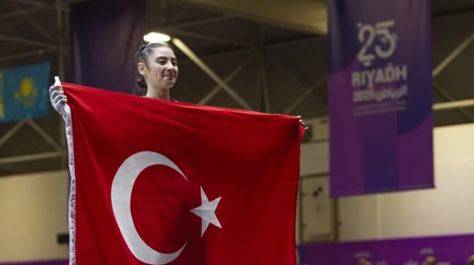 Milli sporculardan 14. günde 10 madalya