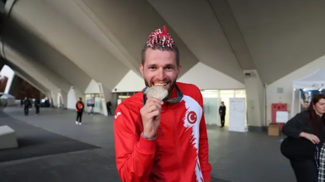 Deaflympics’te ilk altın Yasin Süzen’den