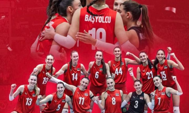 Kadın Voleybol Takımımız Finalde!