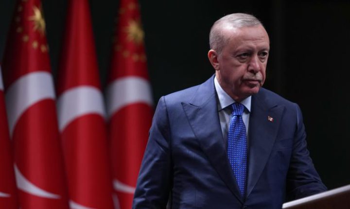Türkiye Cumhuriyeti Cumhurbaşkanı Erdoğan: Uçağın neden düştüğünü şeffaf bir şekilde paylaşacağız
