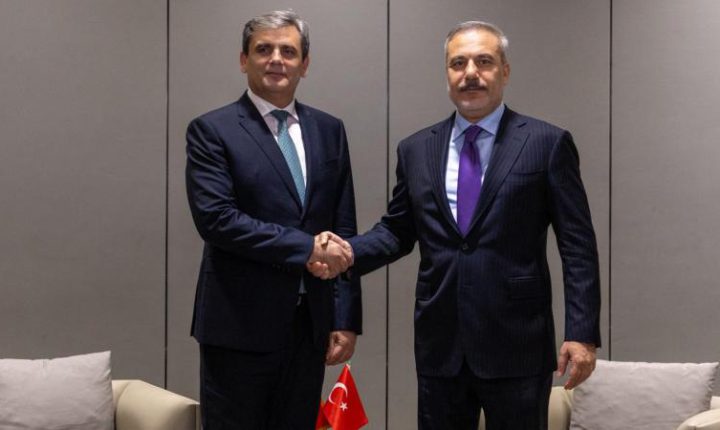 Bakan Fidan, Karadağ Dışişleri Bakanı İbrahimovic ile İstanbul’da görüştü