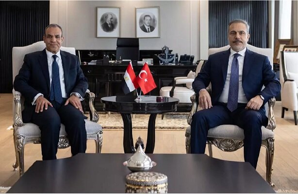 Türkiye Cumhuriyeti Dışişleri Bakanı Fidan ve Mısırlı mevkidaşı Abdulati bir araya geldi