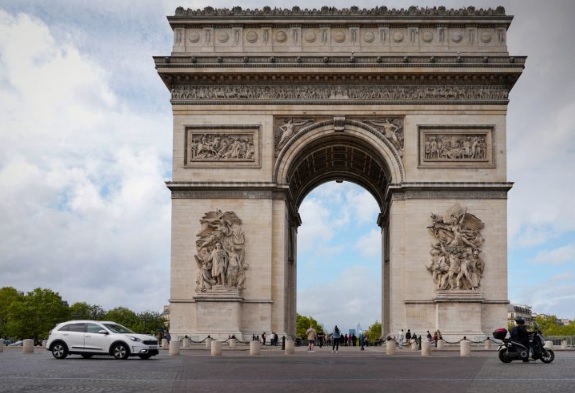 Fransa, İsrail’i Suriye’nin Egemenliğine Saygı Göstermeye Çağırdı