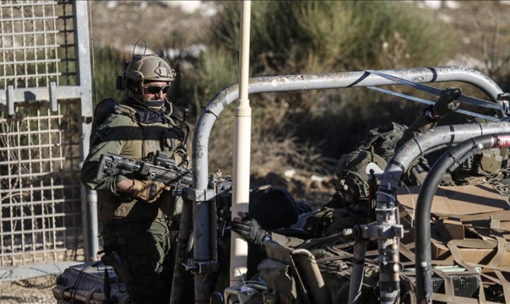 İsrail ordusu, Suriye’nin Kuneytra ilinde su hattı onarımını engelledi