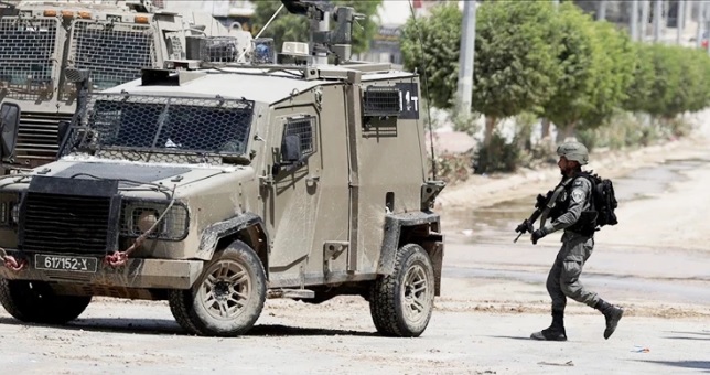 İsrail ordusu Suriye’yi hedef aldı: Birlikler Bureyka’ya ilerledi