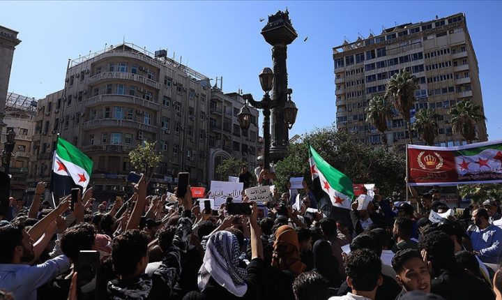 Suriye’de terör örgütü PKK/YPG protesto edildi