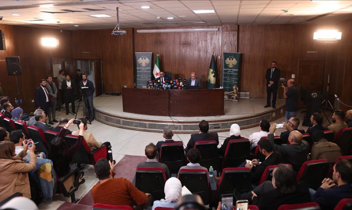 Suriye’nin Süveyda ilindeki şiddet olaylarına karışan bazı bakanlık mensupları tutuklandı