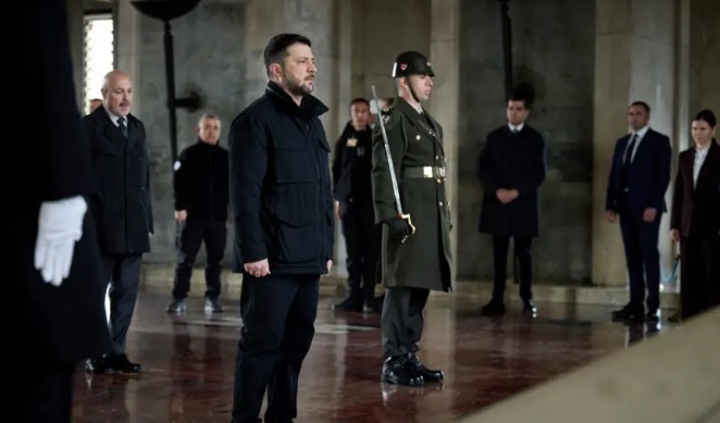 Ukrayna lideri Zelenski’den Anıtkabir’e ziyaret