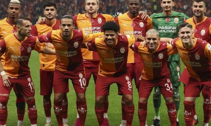 🟡🔴 Galatasaray, Ajax ile Şampiyonlar liginde çarşamba günü zorlu bir mücadele,de karşı karşıya gelecek.