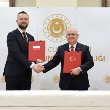Türkiye Cumhuriyeti ile Polonya Arasında Savunma Alanında İş Birliği Anlaşması İmzalandı