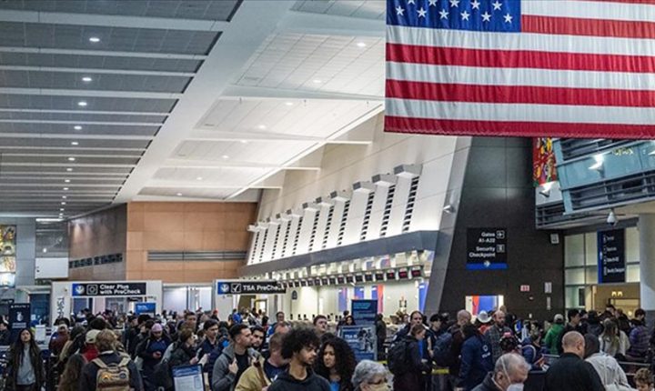 ABD yönetimi, seyahat yasağı bulunan ülkeler arasına Suriye ile Filistin’i de ekledi