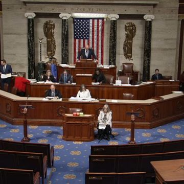 ABD Temsilciler Meclisi, Sezar Yasası Kapsamındaki Suriye Yaptırımlarını Kaldırmayı Onayladı