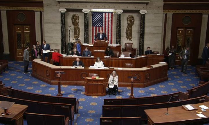 ABD Temsilciler Meclisi, Sezar Yasası Kapsamındaki Suriye Yaptırımlarını Kaldırmayı Onayladı