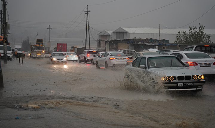 Arap ülkelerini etkileyen olumsuz hava koşulları Irak’ta can aldı