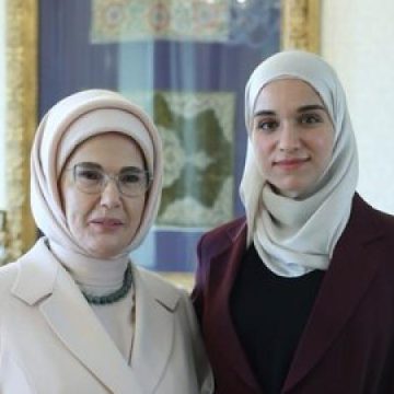 Emine Erdoğan, Suriye Cumhurbaşkanı Şara’nın eşi Latife El Durubi ile görüştü