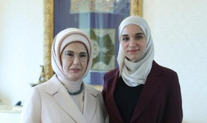 Emine Erdoğan, Suriye Cumhurbaşkanı Şara’nın eşi Latife El Durubi ile görüştü