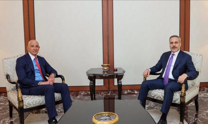 Türkiye Cumhuriyeti Dışişleri Bakanı Fidan, ABD Büyükelçisi Barrack’ı Kabul Etti