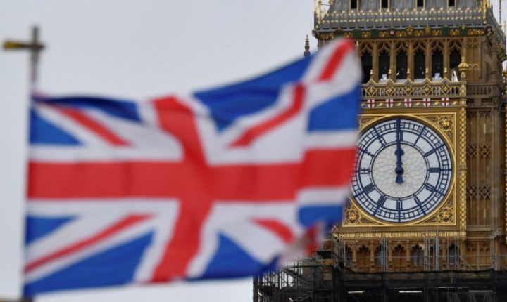 İngiltere, Suriye’ye Yönelik Yaptırım Listesinden Dört Kişiyi Çıkardı