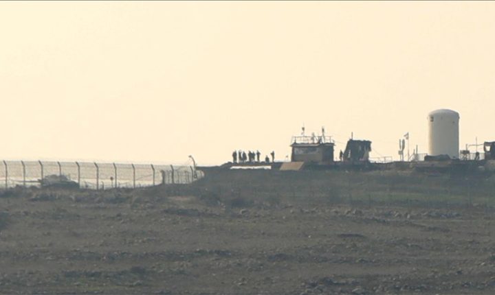 İsrail Ordusu Kuneytra’da Tel el-Ahmer eş-Şarki Bölgesini Hedef Aldı