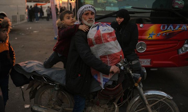 Lübnan, 380.000 Suriyeli Mülteciyi Geri Döndürdü