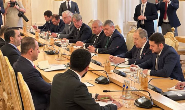 Suriye Heyeti, Rus Yetkililerle Görüşmek İçin Moskova’ya Geldi