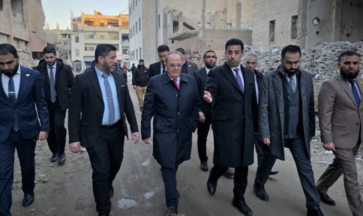 Suriye Sağlık ve Yükseköğretim Bakanları Deyrizor’da Temel Hizmetleri İnceledi