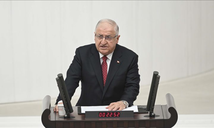 Türkiye Cumhuriyeti Milli Savunma Bakanı Güler: PKK ve iltisaklı tüm gruplar fesih kararına uymalı