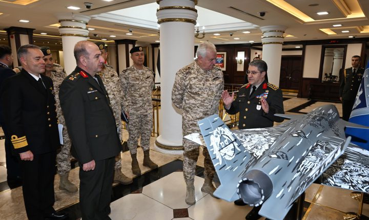 Türkiye Cumhuriyeti Genelkurmay Başkanı Orgeneral Selçuk Bayraktaroğlu, resmî temaslar gerçekleştirmek üzere Ankara’da bulunan Ürdün Genelkurmay Başkanı Tümgeneral Yousef Al Hnaity’ı kabul etti.