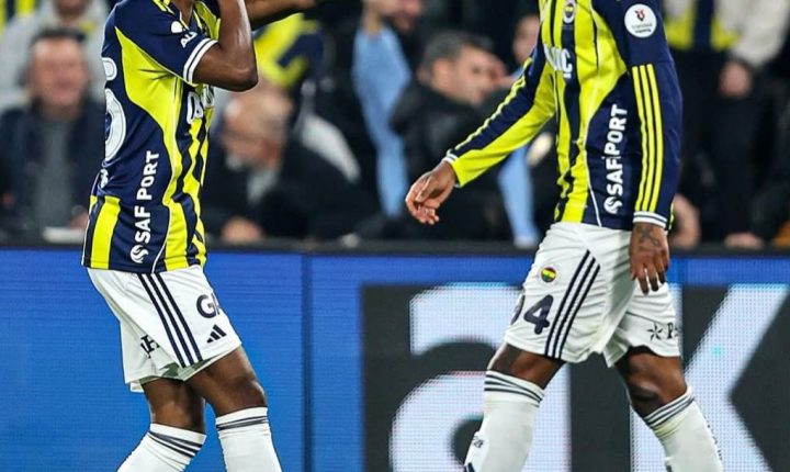 Fenerbahçe sahasında puan kaybetti…