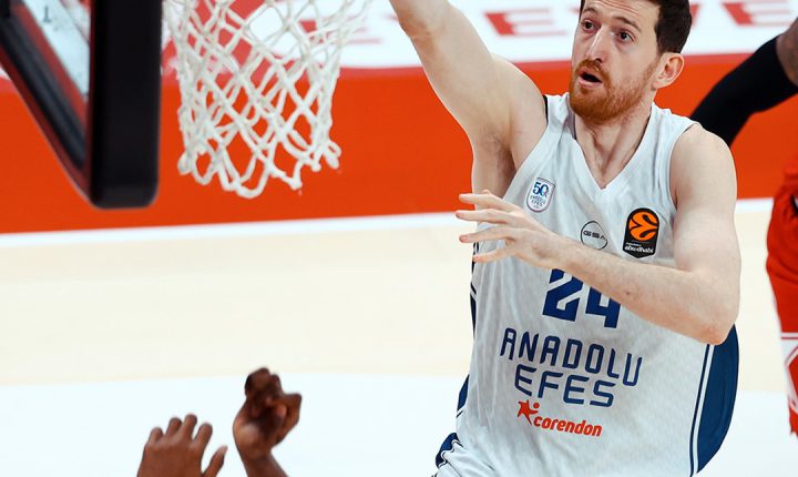 Anadolu Efes, kötü seriyi sürdürdü
