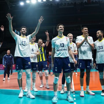 Fenerbahçe Medicana play-off turunda!