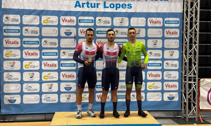 🚵‍♂️Portekiz’de düzenlenen Uluslararası Artur De Lopez Pist Bisikleti Kupası’nda mili sporcular Ramazan Yılmaz ve Emre Kaplan, 23 yaş altında ilk iki sırayı elde etti.