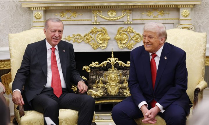 Türkiye Cumhuriyeti Cumhurbaşkanı Erdoğan, ABD Başkanı Trump ile telefonda görüştü