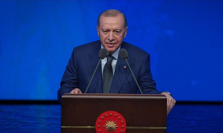Türkiye Cumhuriyeti Cumhurbaşkanı Erdoğan: Hakikat mücadelemizi her cephede sürdüreceğiz                                                                                   