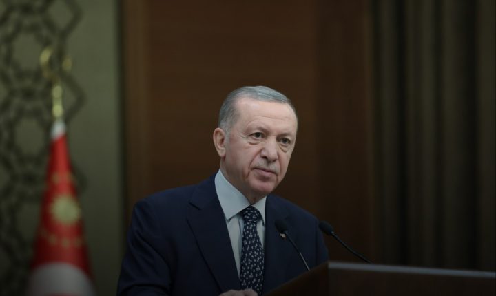 Cumhurbaşkanı Erdoğan, Türkiye Cumhuriyeti’nin, Suriye’nin yeniden inşasına yardım edeceğini belirtti